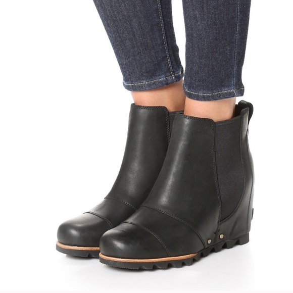 lea wedge boot